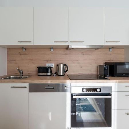 Hm • Sleek 1Br Home With Balcony Vienna Exterior photo